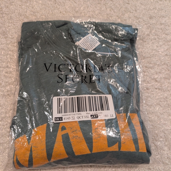 PINK Victoria's Secret Malibu Print Green Long Sleeve Crop Long Sleeve Tshirt - Picture 8 of 8